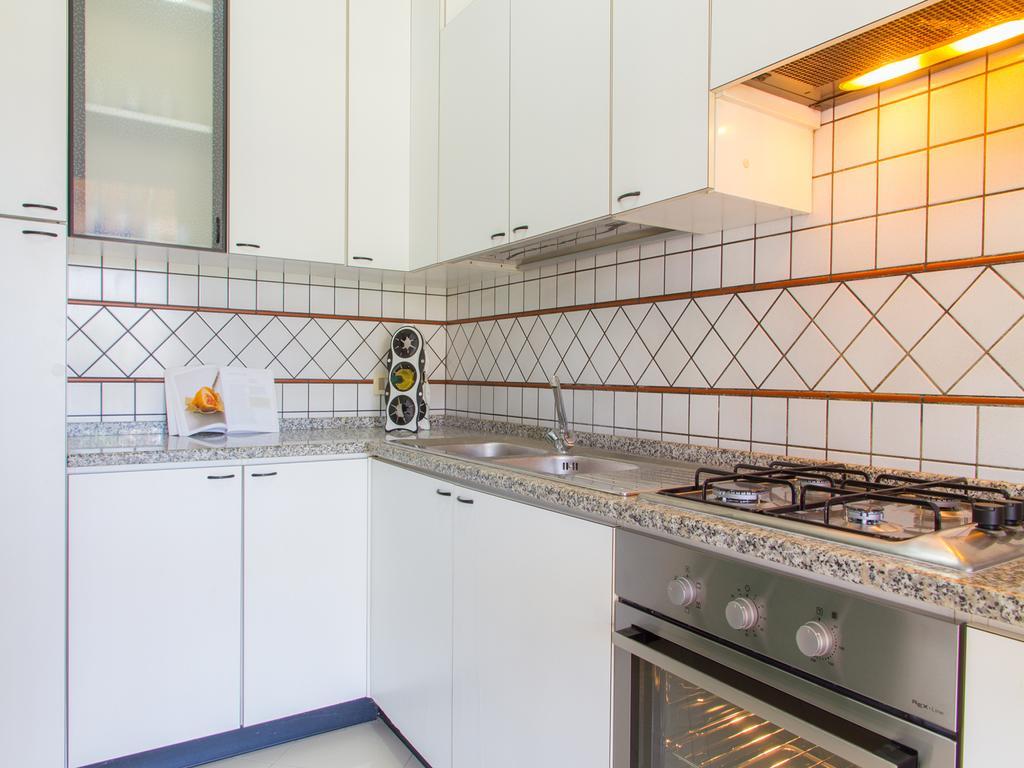 Gelso Bianco Apartments Campofelice Di Roccella Exteriör bild